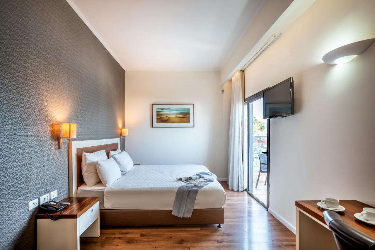 Emily'S Hotel ทิเบเรียส ภายนอก รูปภาพ